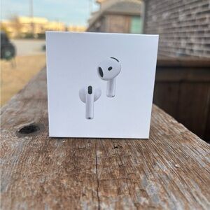 Apple AirPods Pro in White